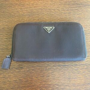 Prada Nylon Zip Around Triangle Long Brown Wallet PTA Foglio M506 Tessuto Prugna